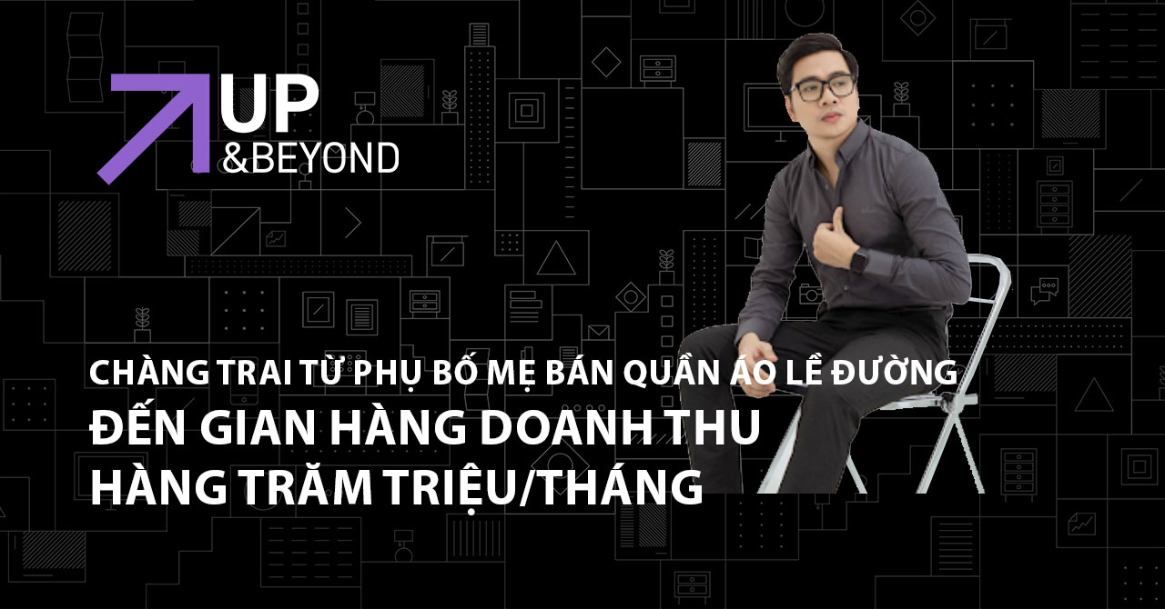 Chàng trai từ phụ bố mẹ bán quần áo lề đường